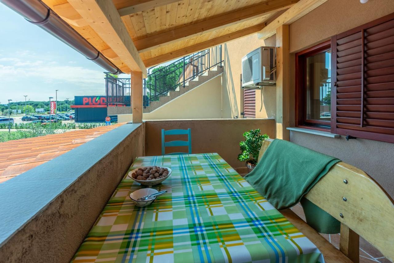 Apartments Armando Fažana Zewnętrze zdjęcie