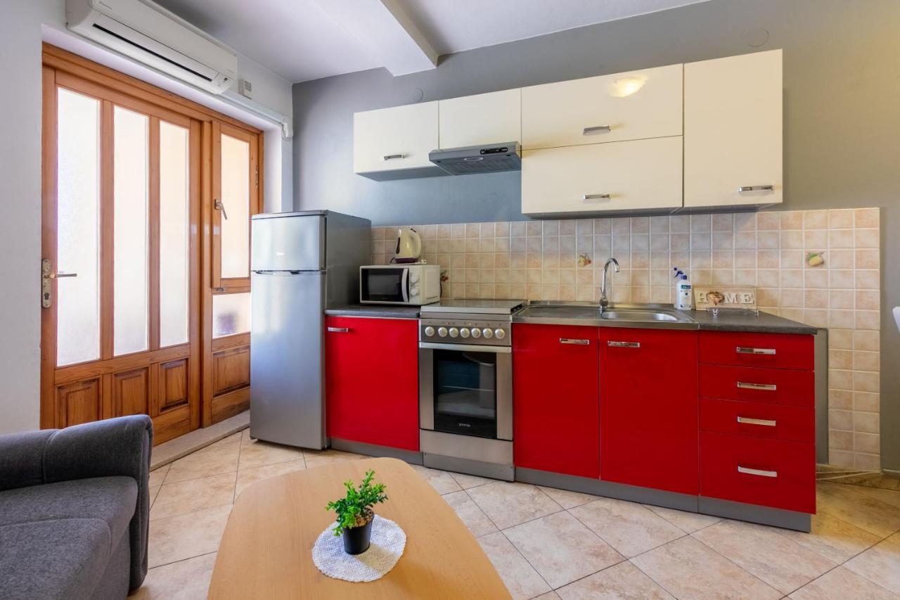 Apartments Armando Fažana Zewnętrze zdjęcie
