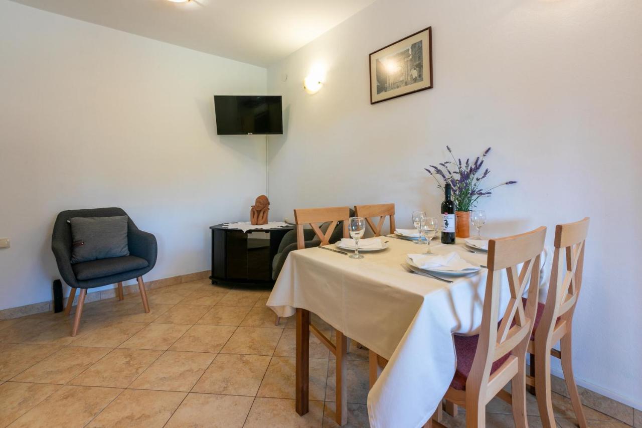Apartments Armando Fažana Zewnętrze zdjęcie