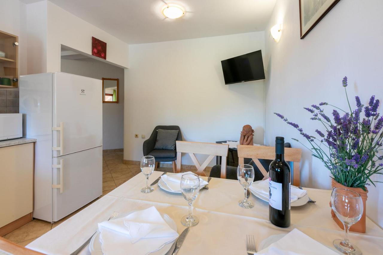 Apartments Armando Fažana Zewnętrze zdjęcie