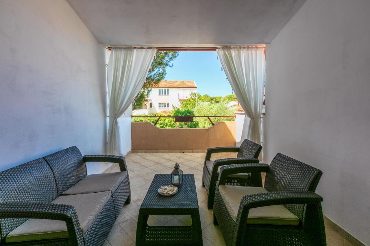 Apartments Armando Fažana Zewnętrze zdjęcie
